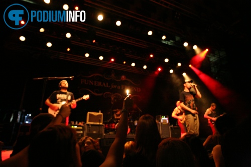 Sfeerfoto Funeral For A Friend / The Blackout - 1/5 - Effenaar