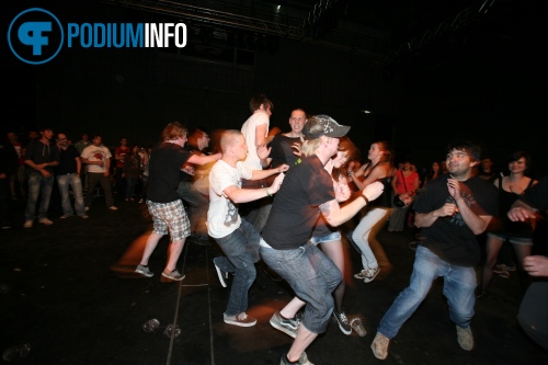 Sfeerfoto Funeral For A Friend / The Blackout - 1/5 - Effenaar