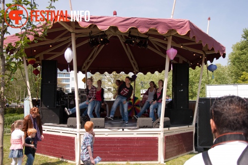 Sfeerfoto Bevrijdingsfestival Overijssel - 5 mei 2011