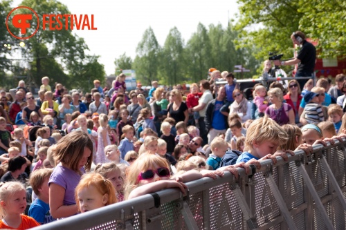 Sfeerfoto Bevrijdingsfestival Overijssel - 5 mei 2011