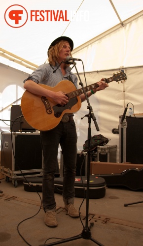 Sfeerfoto Bevrijdingsfestival Overijssel - 5 mei 2011