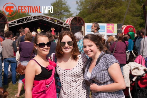 Sfeerfoto Bevrijdingsfestival Overijssel - 5 mei 2011