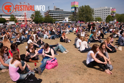 Sfeerfoto Bevrijdingsfestival Overijssel - 5 mei 2011