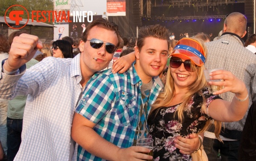 Sfeerfoto Bevrijdingsfestival Overijssel - 5 mei 2011