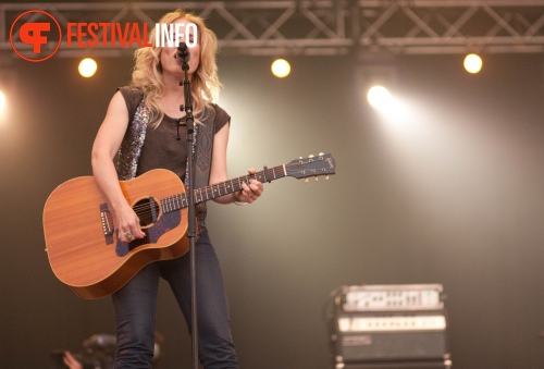 Sfeerfoto Bevrijdingsfestival Overijssel - 5 mei 2011