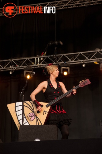 Sfeerfoto Bevrijdingsfestival Overijssel - 5 mei 2011