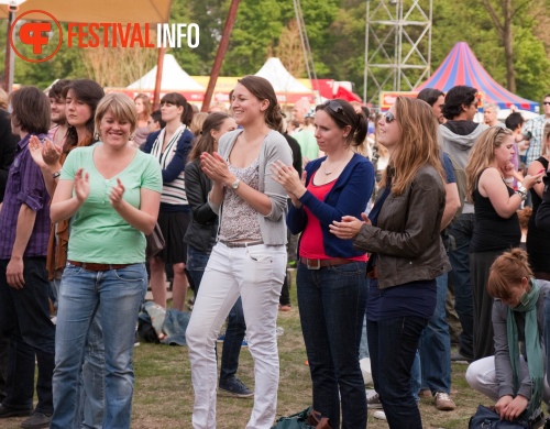 Sfeerfoto Bevrijdingsfestival Overijssel - 5 mei 2011