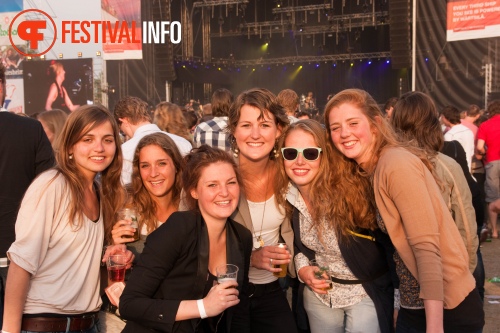 Sfeerfoto Bevrijdingsfestival Overijssel - 5 mei 2011