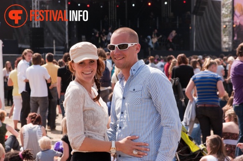 Sfeerfoto Bevrijdingsfestival Overijssel - 5 mei 2011