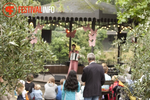 Sfeerfoto ZOOmeravond: Pearl Jozefzoon - 6/8 - Artis Amsterdam