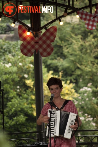 Sfeerfoto ZOOmeravond: Pearl Jozefzoon - 6/8 - Artis Amsterdam