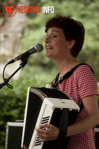 Sfeerfoto ZOOmeravond: Pearl Jozefzoon - 6/8 - Artis Amsterdam