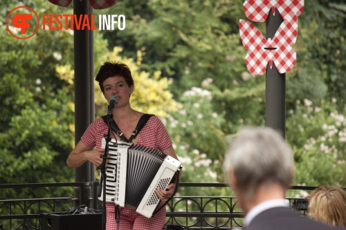 Sfeerfoto ZOOmeravond: Pearl Jozefzoon - 6/8 - Artis Amsterdam