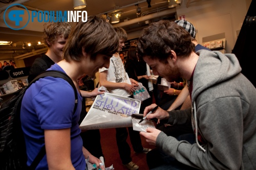 Sfeerfoto Enter Shikari - 17/6 - FAME Megastore