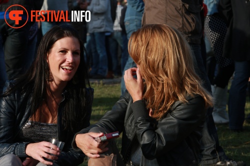 Sfeerfoto Drakenboot Festival Apeldoorn - vrijdag 24 juni 2011