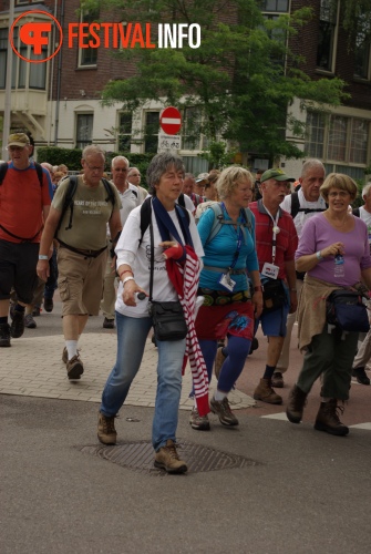 Sfeerfoto Vierdaagse Feesten - dinsdag 19 juli 2011