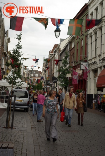Sfeerfoto Vierdaagse Feesten - dinsdag 19 juli 2011