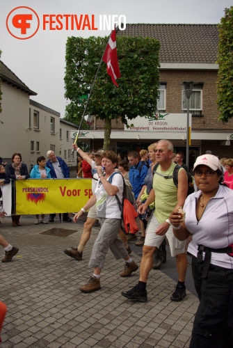 Sfeerfoto Vierdaagse Feesten - woensdag 20 juli 2011
