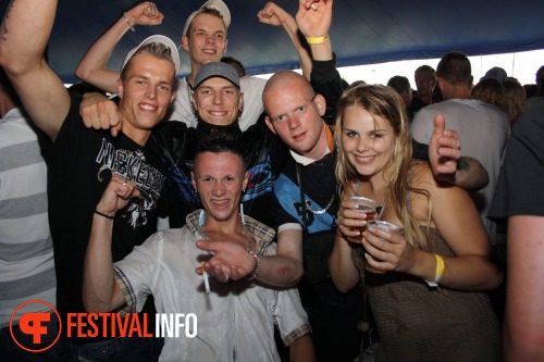Sfeerfoto Free Festival: The Harder Styles - zaterdag 16 juli 2011