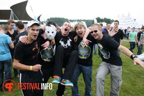 Sfeerfoto Free Festival: The Harder Styles - zaterdag 16 juli 2011