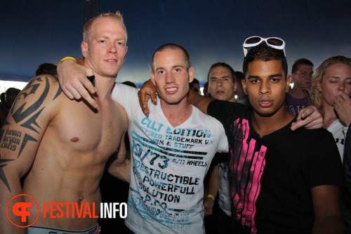 Sfeerfoto Free Festival: The Harder Styles - zaterdag 16 juli 2011