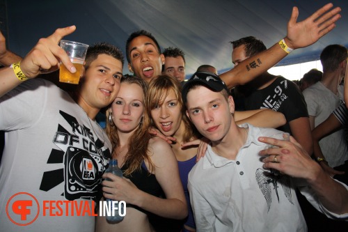 Sfeerfoto Free Festival: The Harder Styles - zaterdag 16 juli 2011