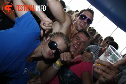 Sfeerfoto Free Festival: The Harder Styles - zaterdag 16 juli 2011