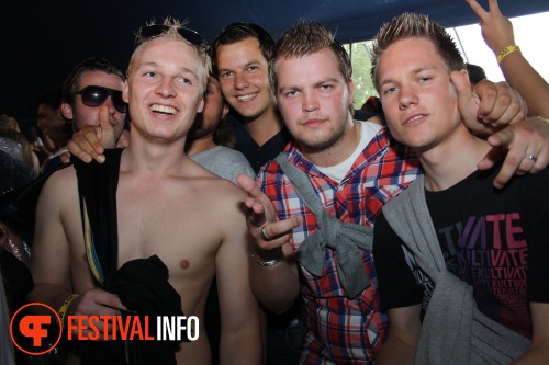 Sfeerfoto Free Festival: The Harder Styles - zaterdag 16 juli 2011