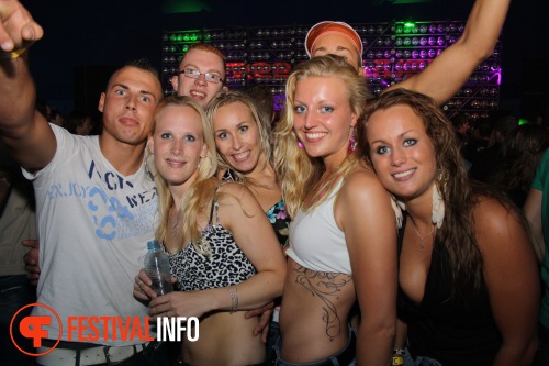 Sfeerfoto Free Festival: The Harder Styles - zaterdag 16 juli 2011
