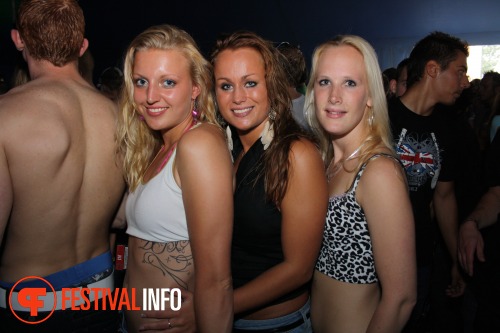 Sfeerfoto Free Festival: The Harder Styles - zaterdag 16 juli 2011