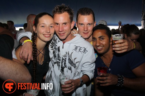 Sfeerfoto Free Festival: The Harder Styles - zaterdag 16 juli 2011