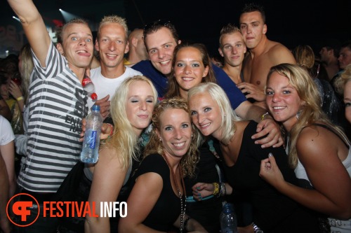 Sfeerfoto Free Festival: The Harder Styles - zaterdag 16 juli 2011