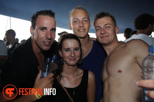 Sfeerfoto Free Festival: The Harder Styles - zaterdag 16 juli 2011