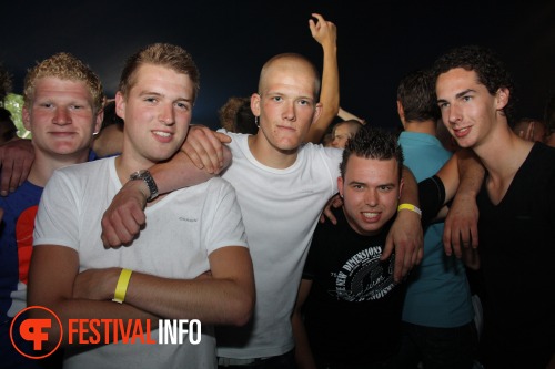 Sfeerfoto Free Festival: The Harder Styles - zaterdag 16 juli 2011