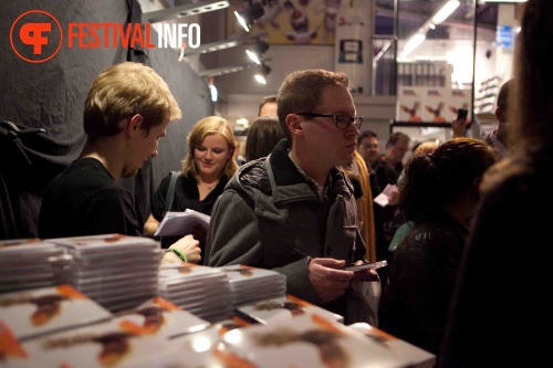 Sfeerfoto Snow Patrol Signeersessie - 10/11 - FAME Megastore