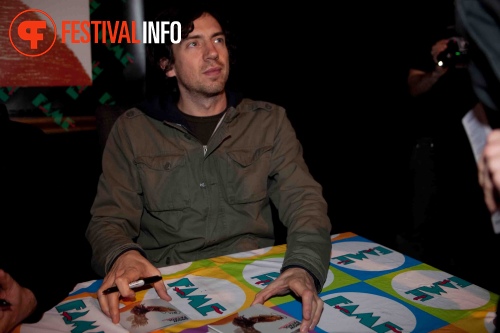 Sfeerfoto Snow Patrol Signeersessie - 10/11 - FAME Megastore