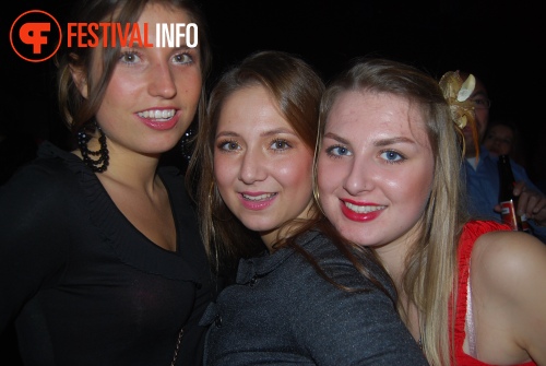 Sfeerfoto Neon Glitter Kerstbal - 24/12 - Effenaar