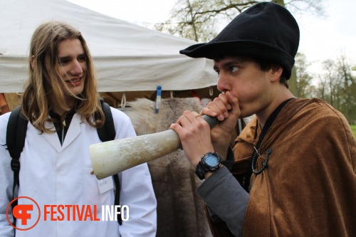 Sfeerfoto Elf Fantasy Fair Haarzuilens - zaterdag 21 april 2012
