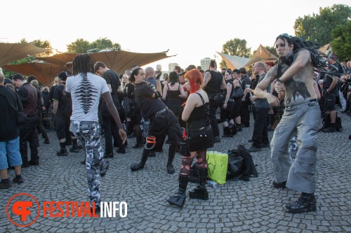Sfeerfoto Amphi Festival dag 2