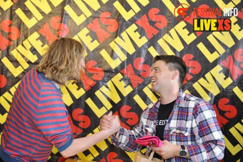 Sfeerfoto Pinkpop 2013 - Signeersessies - dag 1