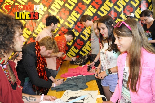 Sfeerfoto Pinkpop 2013 - Signeersessies - dag 1