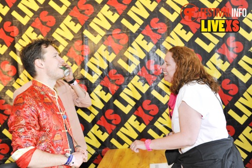 Sfeerfoto Pinkpop 2013 - Signeersessies - dag 1