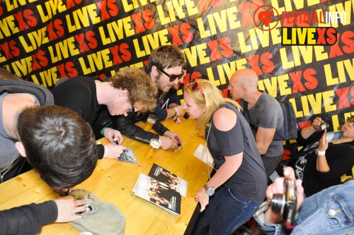 Sfeerfoto Pinkpop 2013 - Signeersessies - dag 1