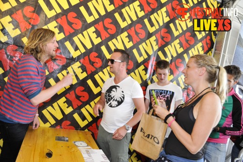 Sfeerfoto Pinkpop 2013 - Signeersessies - dag 1