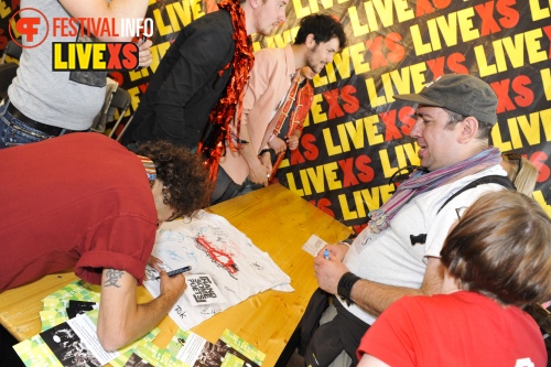 Sfeerfoto Pinkpop 2013 - Signeersessies - dag 1