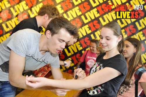 Sfeerfoto Pinkpop 2013 - Signeersessies - dag 1