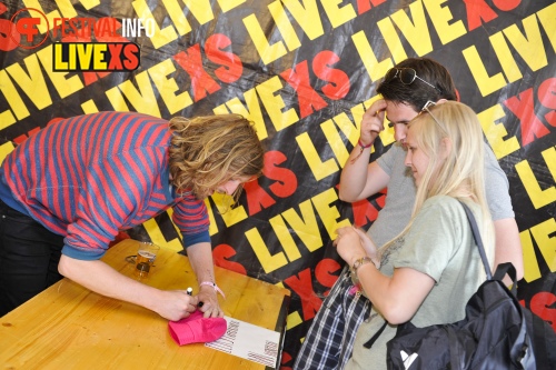 Sfeerfoto Pinkpop 2013 - Signeersessies - dag 1