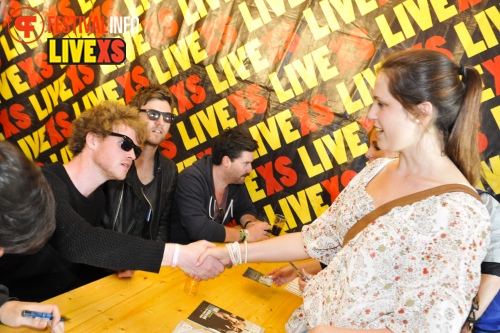 Sfeerfoto Pinkpop 2013 - Signeersessies - dag 1