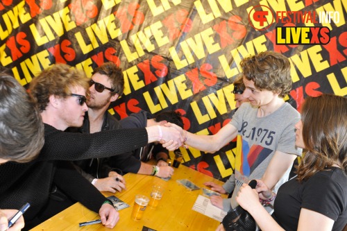 Sfeerfoto Pinkpop 2013 - Signeersessies - dag 1