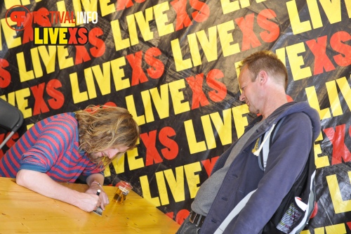Sfeerfoto Pinkpop 2013 - Signeersessies - dag 1
